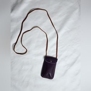 •331• ROOTS mini coin leather crossbody